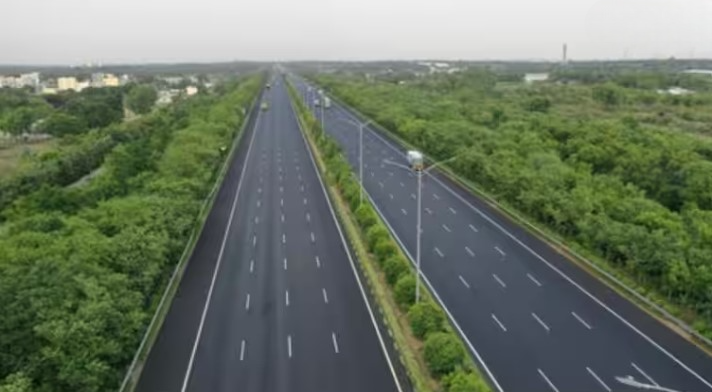 IRB बोर्ड ने दी ₹8,450 करोड़ की डील को मंजूरी, नए रोड प्रोजेक्ट्स के लिए होगा फंड इस्तेमाल।