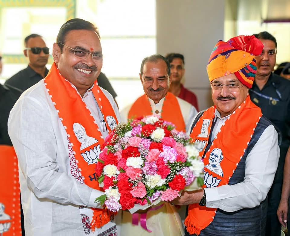 जेपी नड्डा का जयपुर एयरपोर्ट पर हुआ भव्य स्वागत, मुख्यमंत्री भजनलाल शर्मा और मदन राठौड़ रहे मौजूद।