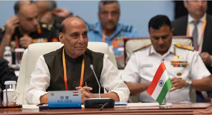 SCO बैठक में गरजे राजनाथ सिंह: आतंकवाद पर पाकिस्तान को लगाई फटकार, चीन के सामने भी रखी दो टूक बात।