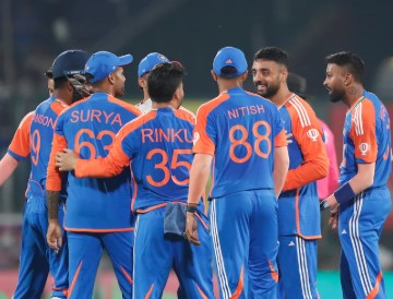 शुभमन गिल से छीनी जा सकती है कप्तानी? भारत-बांग्लादेश सीरीज से पहले टीम इंडिया में बड़ा बदलाव संभव।