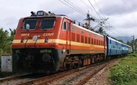 1 जुलाई से महंगा होगा ट्रेन सफर! जानें स्लीपर टिकट पर कितना लगेगा एक्स्ट्रा किराया।