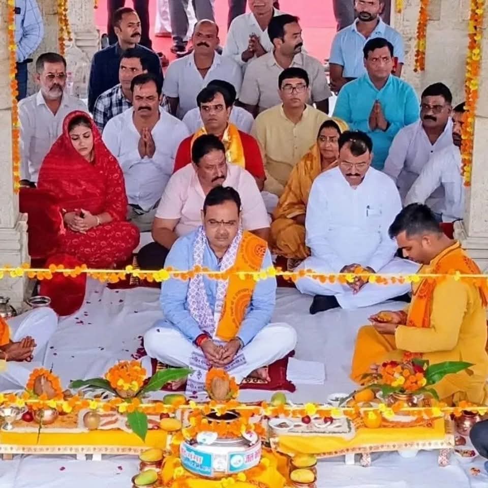 राजसमंद झील पर हुआ ‘वंदे गंगा’ जल पूजन व पौधारोपण, मुख्यमंत्री भजनलाल शर्मा रहे उपस्थित।