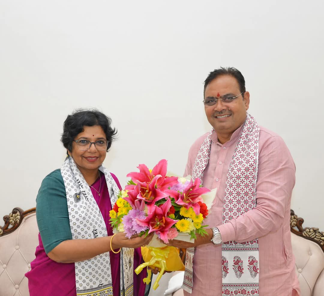 मुख्यमंत्री से मिली राष्ट्रीय महिला आयोग की अध्यक्षा विजया रहाटकर, महिला सशक्तीकरण योजनाओं पर हुई विस्तृत चर्चा।