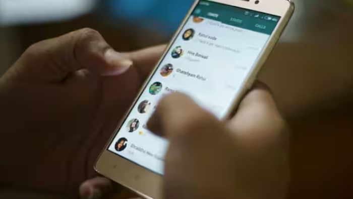 WhatsApp का बड़ा धमाका! अब एक ही अकाउंट दो मोबाइल में इस्तेमाल करें, जानें आसान सेटअप तरीका।