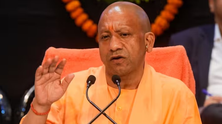 यूपी के किसानों को बड़ी सौगात: योगी सरकार बनाएगी 16 जिलों में आधुनिक गोदाम, नहीं बिकेगी फसल औने-पौने दाम पर।