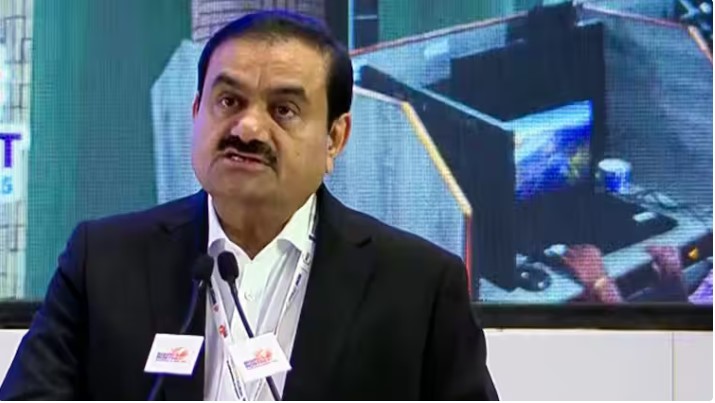2030 तक 100 गीगावॉट का लक्ष्य: अडानी ने AGM में कहा- जब हौसला हो तो फासला क्या है।