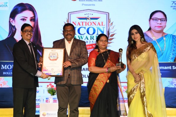 हरित ऊर्जा की दिशा में नया इतिहास रच रही हैं अंजली हेमंत सोनार, नेशनल आइकॉन अवार्ड 2025 से सम्मानित।