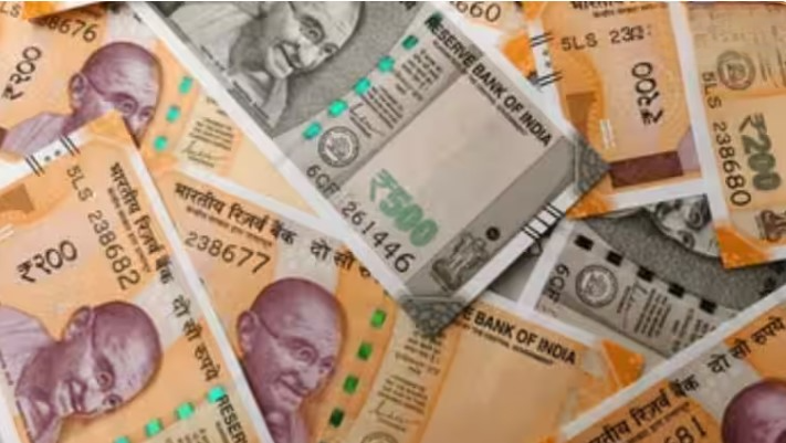 क्यों सिर्फ महात्मा गांधी की तस्वीर छपती है भारतीय नोटों पर? RBI ने डॉक्यूमेंट्री में किया खुलासा।