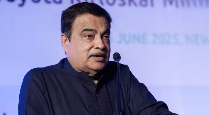 दिल्ली-एनसीआर में हाईवे और एक्सप्रेसवे पर बाइक-ऑटो की एंट्री बैन: नितिन गडकरी के सख्त निर्देश, नियम तोड़ने पर होगी कड़ी कार्रवाई