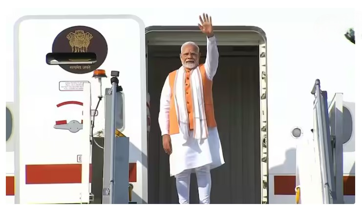 5 देशों की यात्रा पर रवाना हुए पीएम मोदी, सबसे पहले जाएंगे घाना और आखिरी पड़ाव होगा नामीबिया।