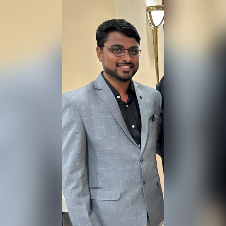 नांदेड़ के उमेश मगदीवार को मिला नेशनल आइकॉन अवॉर्ड 2025, ग्लिटर सोलर बना बेस्ट सोलर ब्रांड।