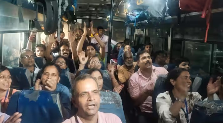 अमरनाथ यात्रा शुरू, एलजी मनोज सिन्हा ने जम्मू से पहले जत्थे को किया रवाना