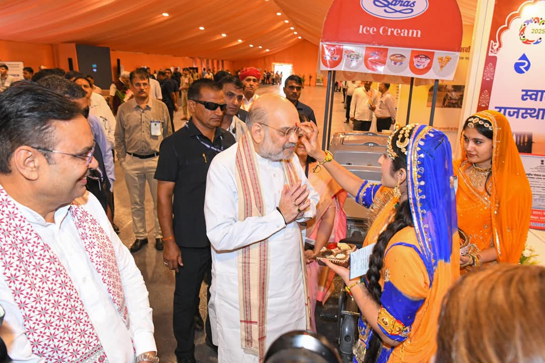 जयपुर | सहकार एवं रोजगार उत्सव में अमित शाह की उपस्थिति, “सहकारिता से समृद्धि” की प्रदर्शनी का किया अवलोकन