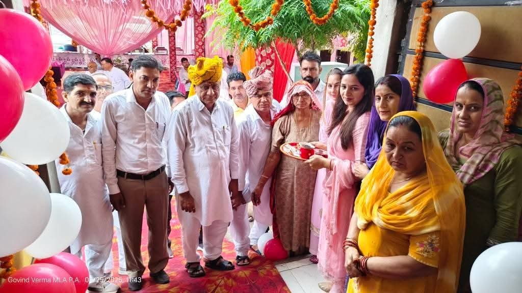 रॉयल स्टील फर्नीचर हाउस का शुभारंभ नोहर रोड रावतसर में, क्षेत्रीय जनप्रतिनिधियों और गणमान्यजनों की रही उपस्थिति