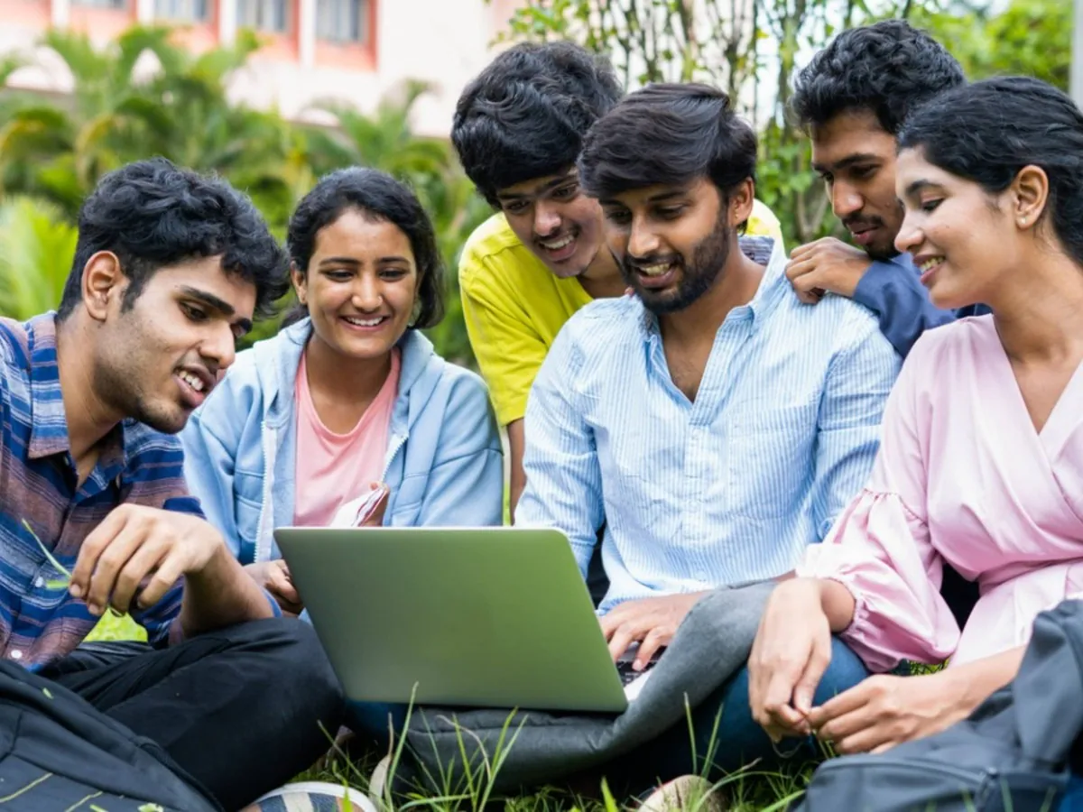 WBJEE 2025: टॉप रैंकर्स का रुझान IIT की ओर जारी, राज्य इंजीनियरिंग कॉलेजों पर असर  Meta Description:
