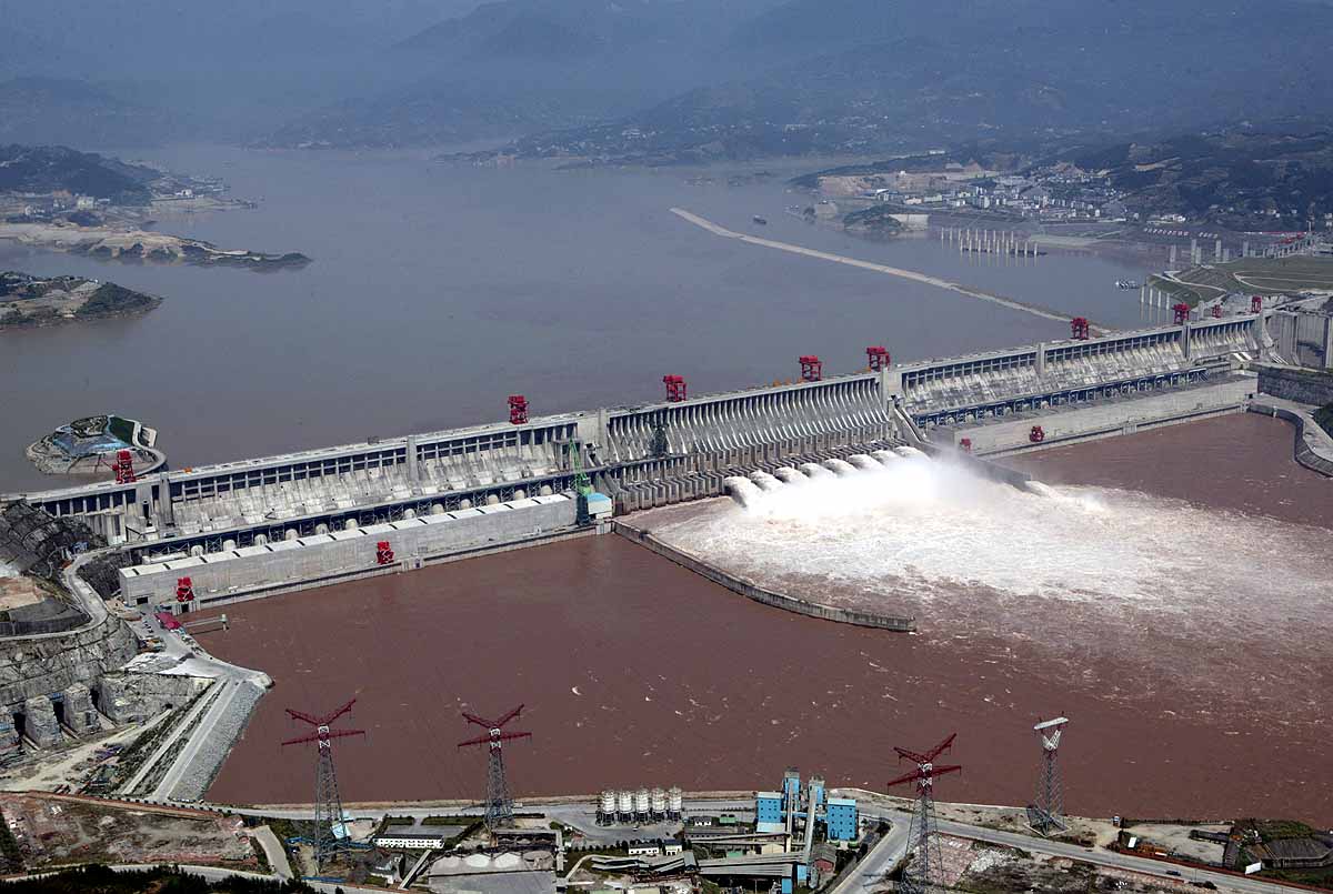 चीन के नए मेगा बाँध से बढ़ा जल संकट का खतरा, भारत में जल युद्ध की आशंका