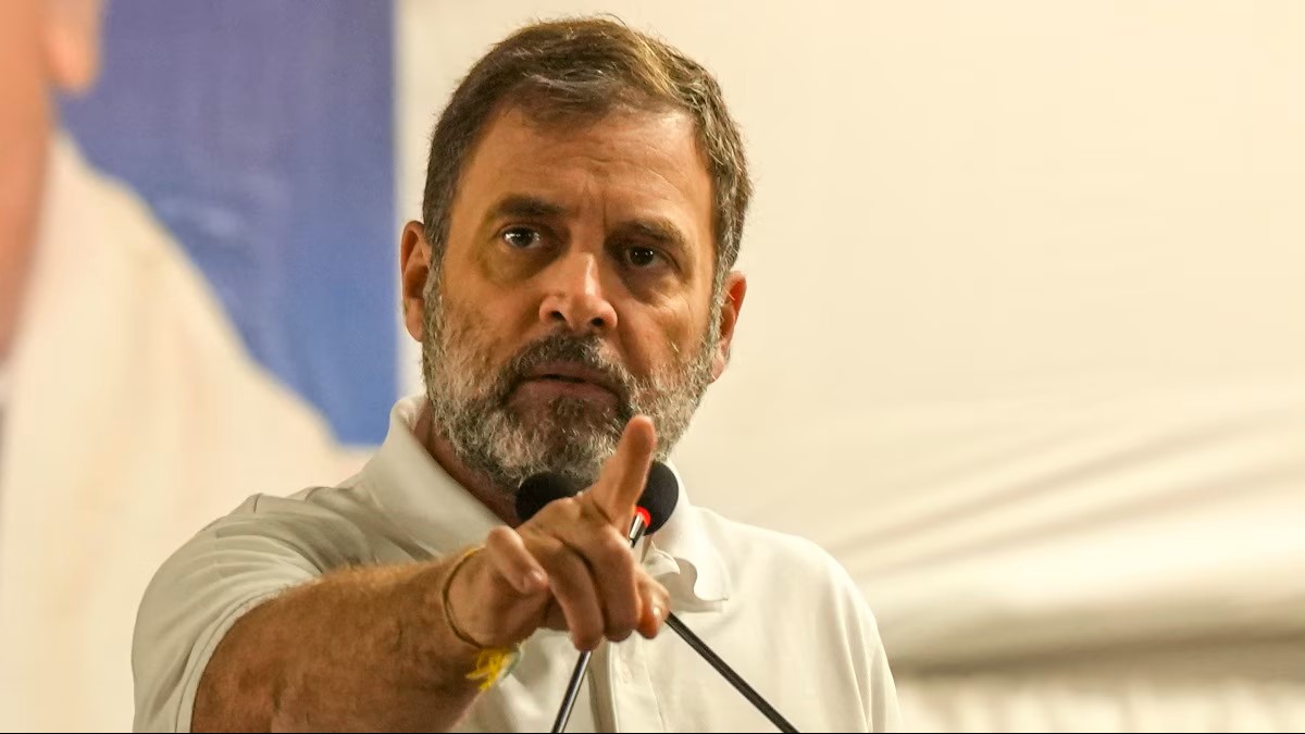 “राहुल गांधी का बड़ा बयान: ‘सत्य और संविधान की रक्षा करेंगे, भाजपा के हमले नहीं रोक सकते'”