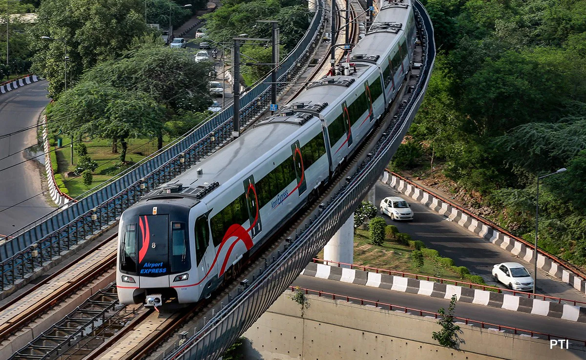 दिल्ली मेट्रो में सफर महंगा, एयरपोर्ट लाइन पर भी बढ़ा किराया