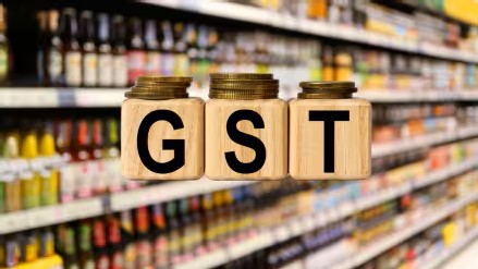 GST कटौती का सबसे ज्यादा फायदा: गाड़ी, पैक्ड फूड और दवा में हुआ खुलासा