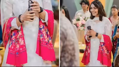 भारतीय महिला क्रिकेट टीम का देसी अंदाज़, पर हरलीन देओल के फुलकारी दुपट्टे संग सूट ने सबका दिल जीत लिया