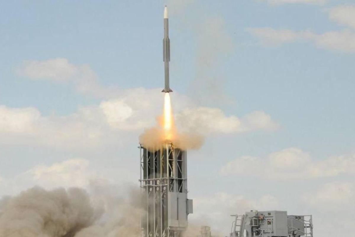 बराक-8 बनेगा भारत की एयर डिफेंस स्ट्रैटेजी का नया स्तंभ, S-400 और आकाश सिस्टम के साथ मल्टी-लेयर शील्ड तैयार