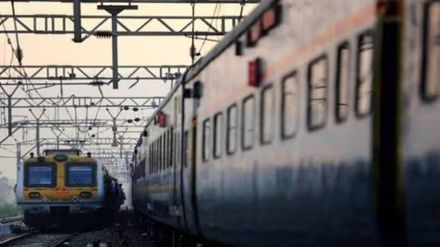 धनबाद रेल मंडल में विरोध प्रदर्शन से रेल परिचालन बाधित, कई ट्रेनों का रद्द, डायवर्ट और मार्ग परिवर्तन