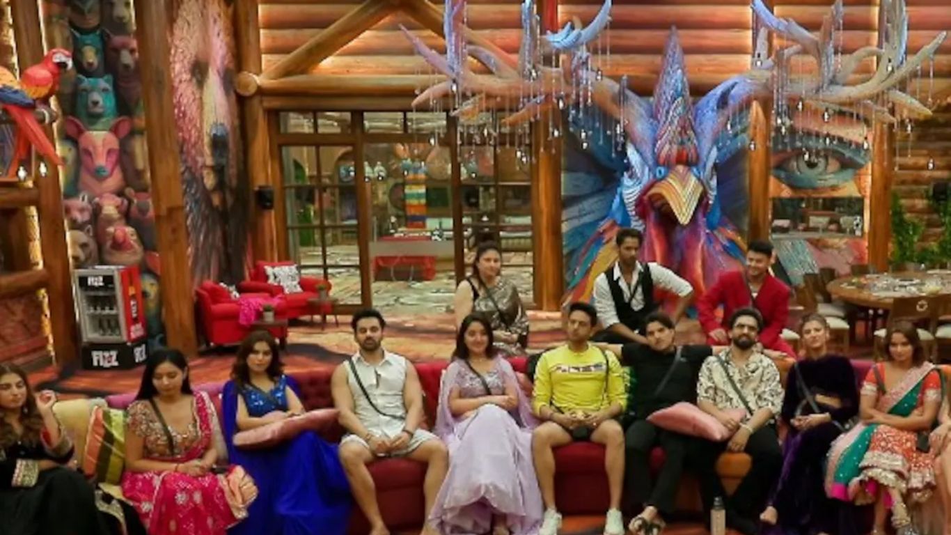 घरवालों की क्लिप दिखाकर लगाई गई तीली, नॉमिनेशन के दौरान 5 कंटेस्टेंट्स हुईं बाहर