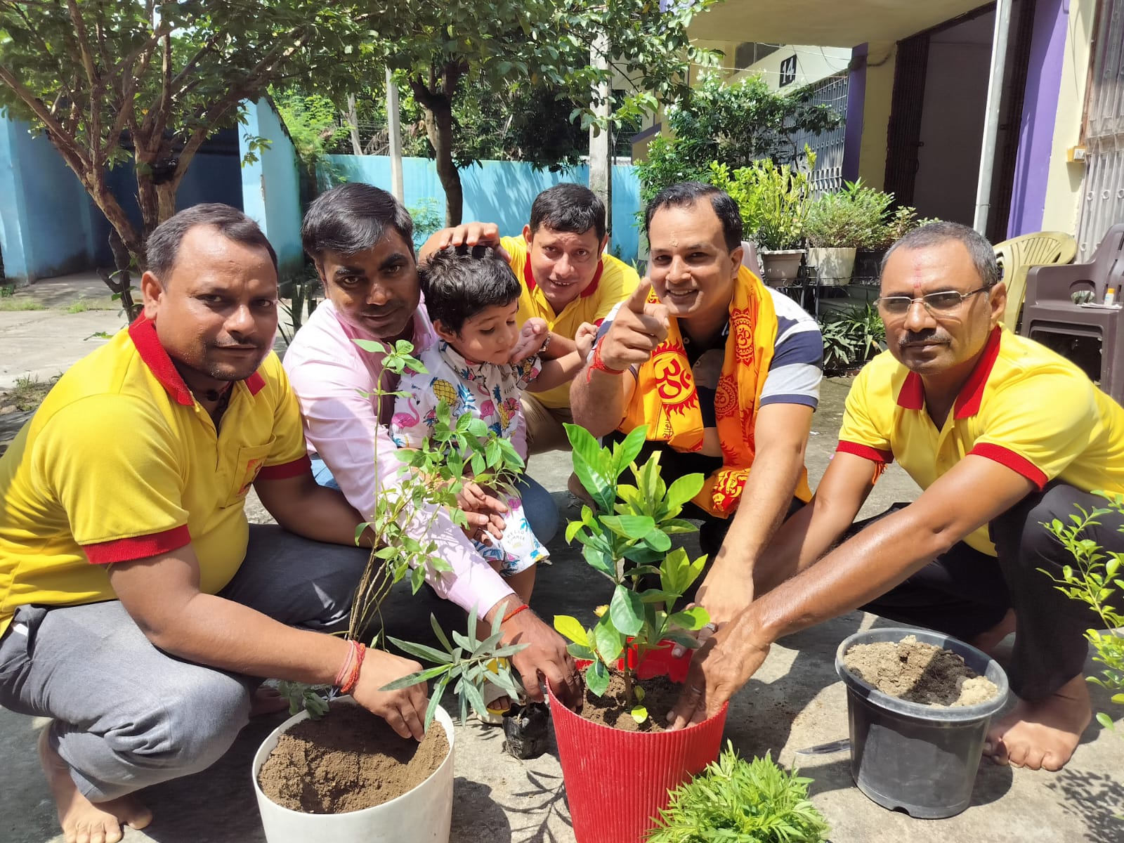 गायत्री परिवार ने पूरे किए 225 साप्ताहिक वृक्षारोपण, पर्यावरण संरक्षण का दिया संदेश
