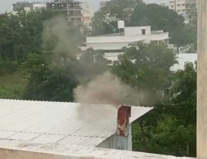 ध्रुव नगर, सातपुर: रिहायशी कॉलोनी में बेकरी ने बढ़ाई नागरिकों की चिंता, स्वास्थ्य और सुरक्षा को खतरा