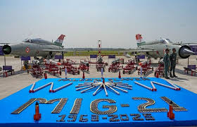 MiG-21 ने भारतीय आकाश में उड़ान भरी आखिरी बार, राजनाथ सिंह ने इसे ‘राष्ट्रीय गौरव’ बताया
