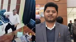 UP स्कूल प्रिंसिपल का BSA पर बेल्ट से प्रहार, 22 सेकंड में तोड़ा फोन; जानिए पूरी घटना