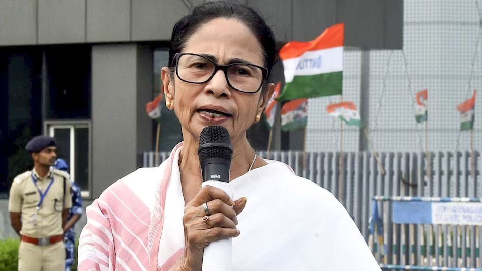 ममता बनर्जी के ‘बंगाली बनाम बाहरी’ बयान पर भाजपा का हमला, क्रिकेटर युसुफ पठान भी आए चर्चा में