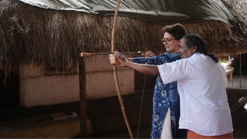 प्रियंका गांधी ने पद्मश्री किसान चेरुवायल से की मुलाकात, वायनाड दौरे पर किसानों को दिया भरोसा