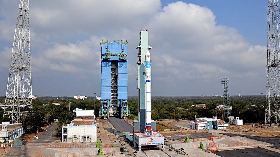 अब HAL बनाएगी ISRO का SSLV रॉकेट, स्पेस सेक्टर में बड़ा कदम