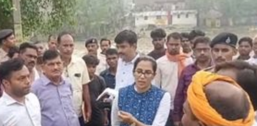 ‎सभी दिशा-निर्देशों का पालन कर पर्व को बनाएं शांति, सुरक्षा दुर्गा पूजा की तैयारियां: प्रशासन ने दिए सख्त दिशा-निर्देश, शांति और सौहार्द पर जोरऔर सौहार्द का प्रतीक 