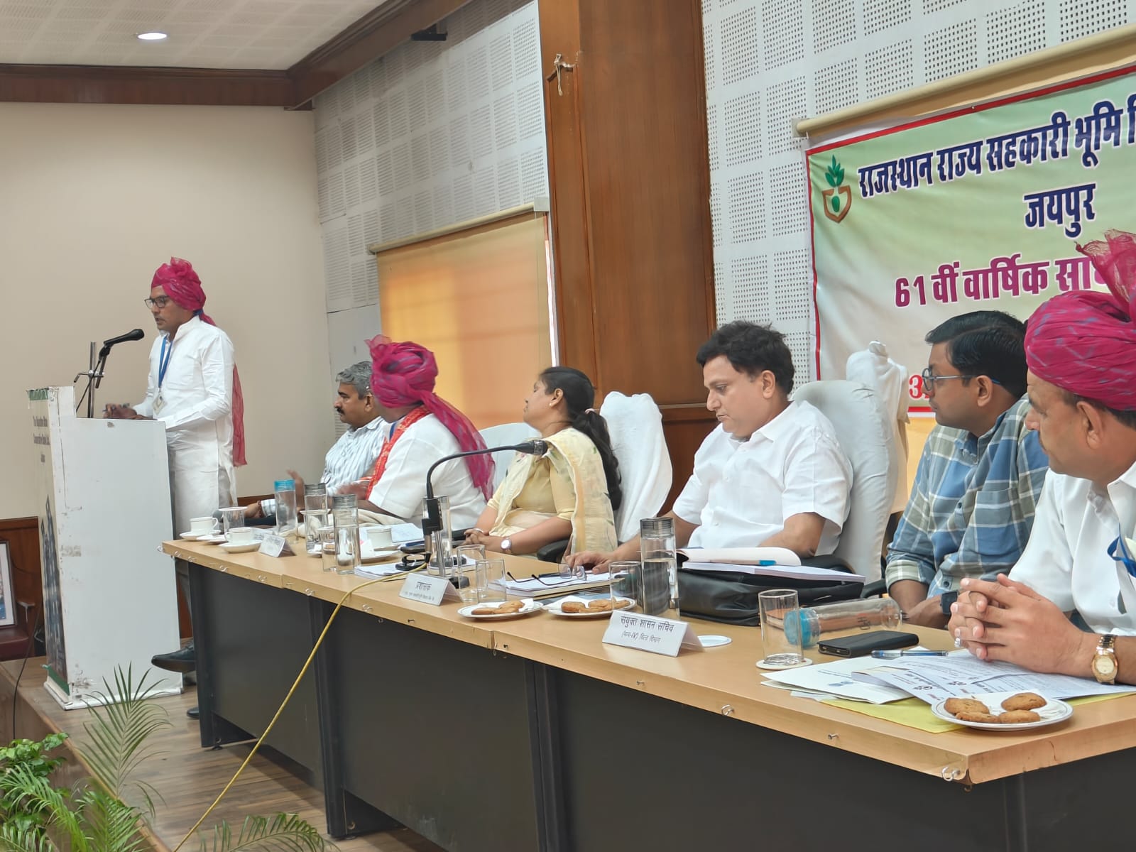 चेयरमैन राजेंद्र सिहाग ने भूमि विकास बैंक की बैठक में रखा किसानों के हित का एजेंडा, मांगी ओटीएस योजना की अवधि बढ़ाने की मांग