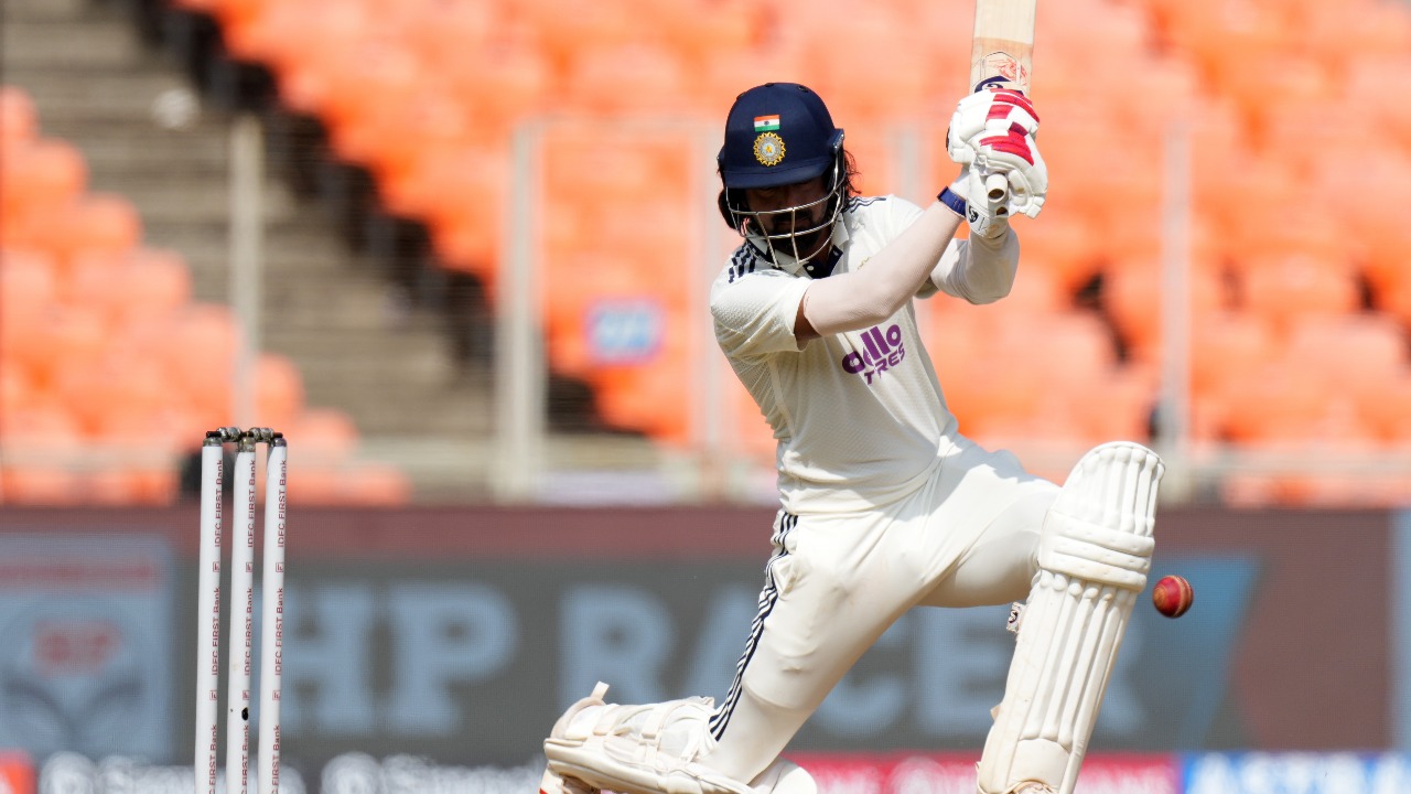 भारत बनाम वेस्ट इंडीज 1st टेस्ट: दिन 2 में शुबमन गिल और केएल राहुल की शानदार बल्लेबाजी, रविंद्र जडेजा की अहम भूमिका
