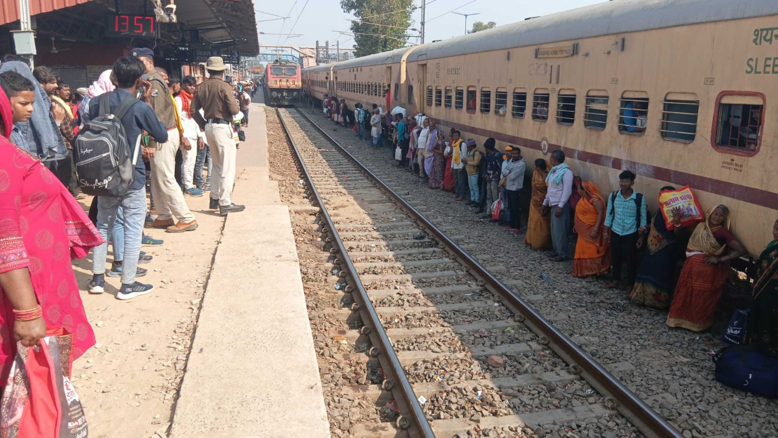 लखनऊ रेलवे स्टेशन से 6 साल की मासूम का अपहरण, 80 हजार में बेचने की थी साजिश — पुलिस ने सुलझाया बड़ा मामला