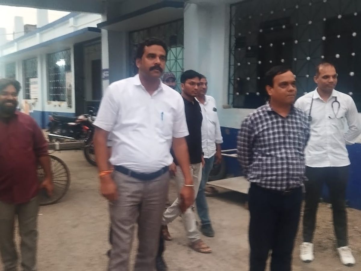 शुजालपुर सिविल अस्पताल में अचानक CMHO की रेड, 16 में से सिर्फ 2 डॉक्टर मिले, स्टाफ हुआ सन्न