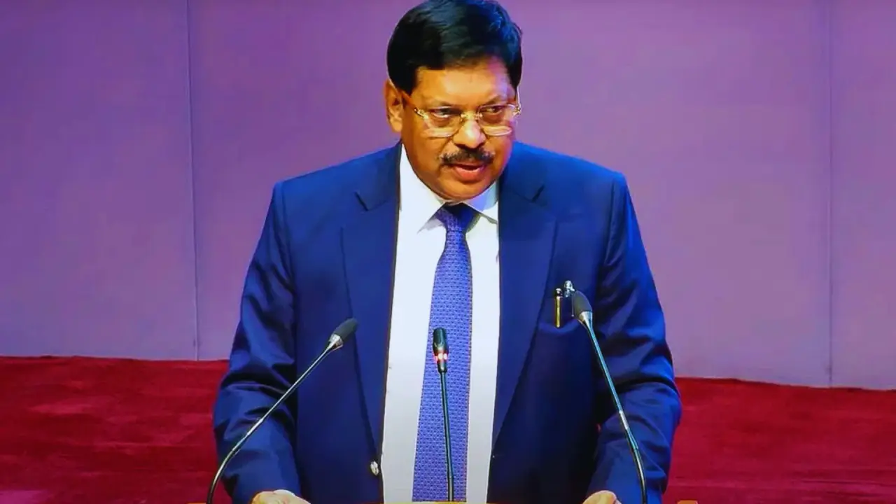 सीजेआई गवई का बड़ा बयान भारतीय न्याय व्यवस्था कानून से चलती है, बुलडोजर से नहीं
