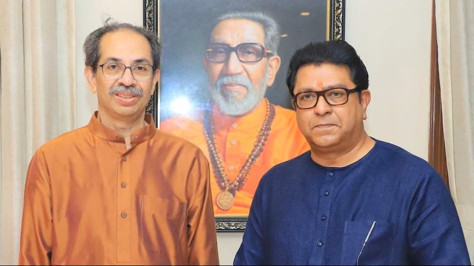 राज ठाकरे ने परिवार संग मातोश्री में किया स्नेह भोज, मनसे का स्थानीय निकाय चुनावों में रुख अभी भी पहेली