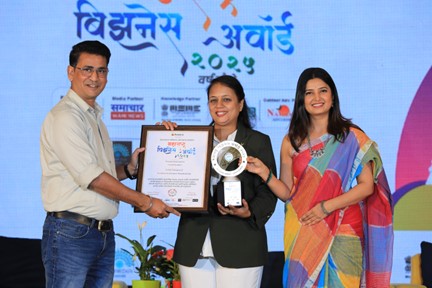 फर्नीचर निर्माण में उत्कृष्टता का सम्मान – श्रीमती अश्विनी नितिन कपाडनी को मिला प्रतिष्ठित अवॉर्ड