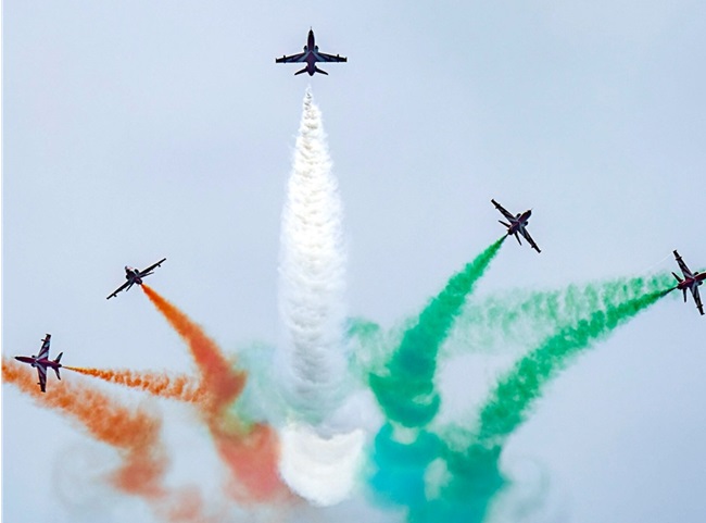 भारतीय वायुसेना का 92वां स्थापना दिवस: हिंडन एयरबेस पर शौर्य और भव्यता का उत्सव