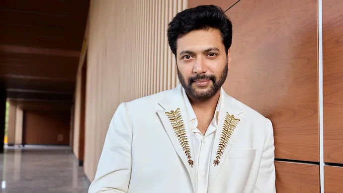 रवि मोहन की फिल्म ‘ब्रो कोड’ पर दिल्ली हाई कोर्ट की रोक, अभिनेता बोले—‘प्रचार से इनकार किया, तभी शुरू हुआ विवाद’