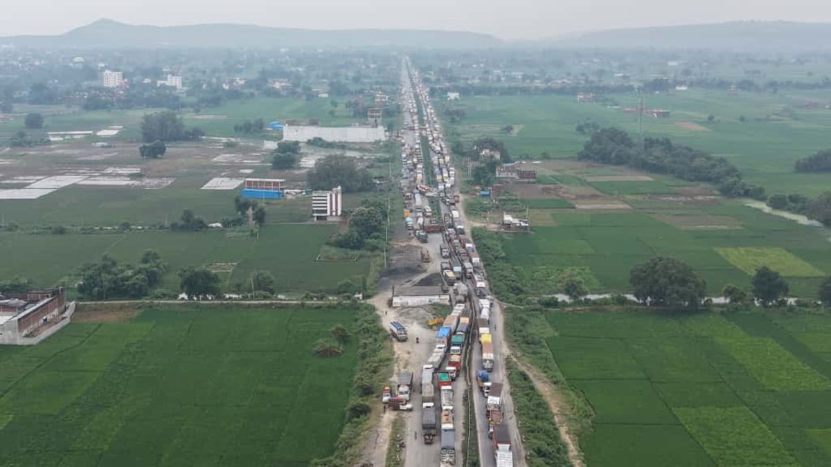 दिल्ली-कोलकाता NH19 पर 5 दिन से महाजाम, रोहतास से औरंगाबाद तक ड्राइवर कराह रहे