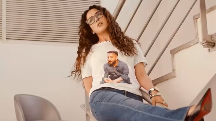 पंजाब की ‘कैटरीना कैफ’ शहनाज गिल ने लुटाया प्यार, 34 साल के फैन पर ढाया स्टाइलिश स्वैग