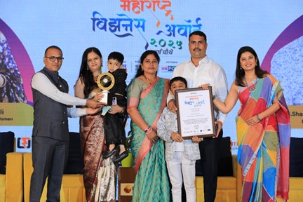 नासिक के श्री शशिकांत वाकटे को ‘Excellence In Heavy Machinery Services’ अवॉर्ड से सम्मानित