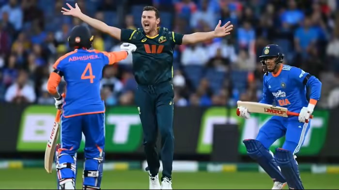 मेलबर्न में टूटा 17 साल का विजय रथ, ऑस्ट्रेलिया ने भारत को 4 विकेट से हराया, सीरीज में 1-0 की बढ़त