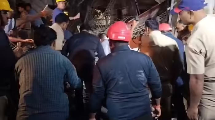 कोल्हापुर में निर्माणाधीन इमारत की स्लैब ढही, एक की मौत, कई लोग घायल – बचाव कार्य जारी
