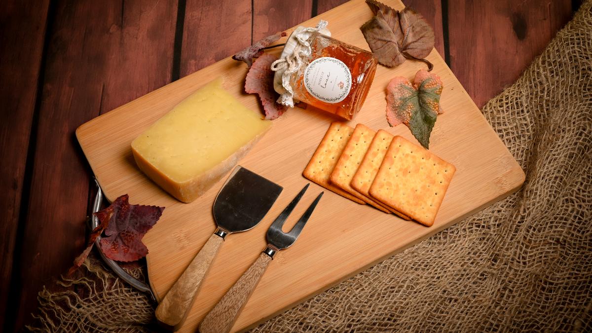 कोझिकोड की Moonrocket Cheese: मोनिषा इन्दुलेखा के स्वाद‑अनुभव से जन्मी अनोखी आर्टिसनल चीज़ें